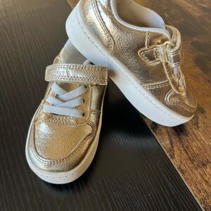 Toddler girl sneakers size 7